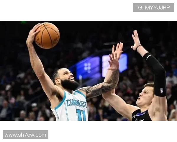 黄蜂与爵士精彩对决比赛录像回顾及精彩瞬间分析