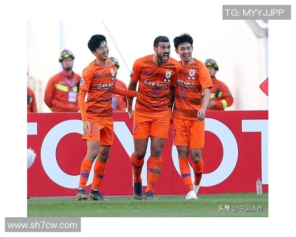 亚冠激战庆南队迎战鲁能队双方全力争夺小组出线资格